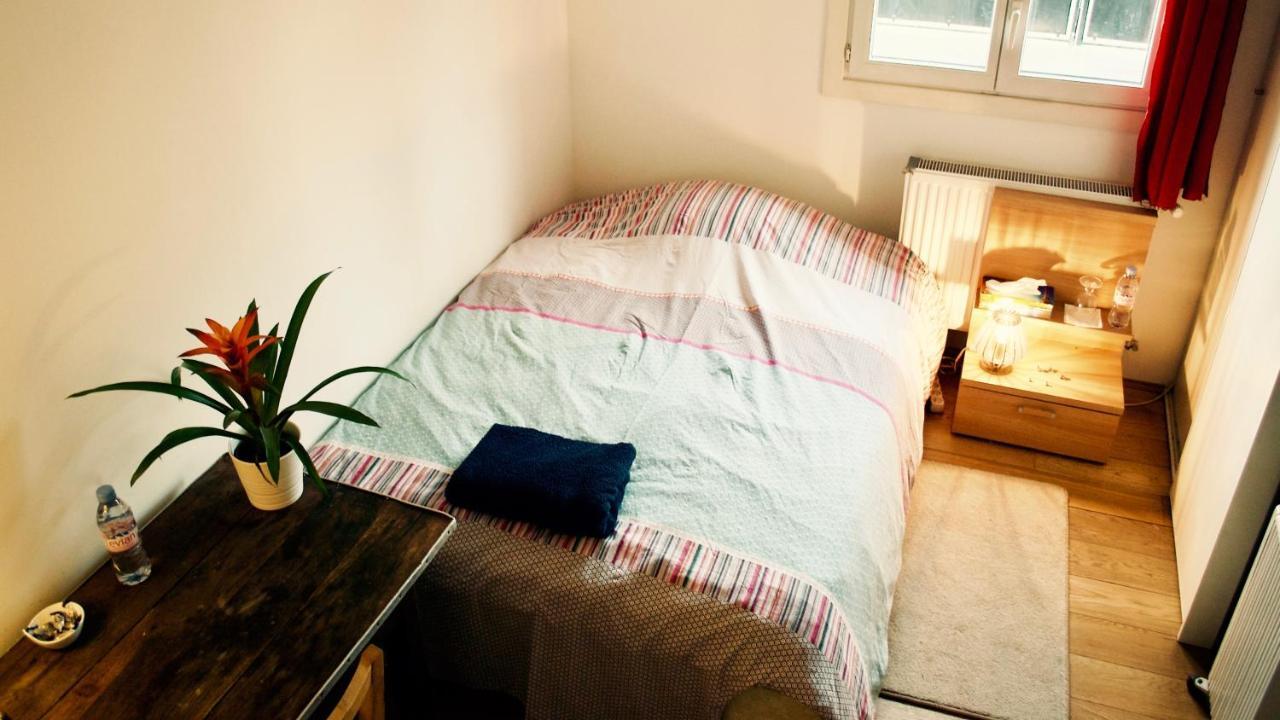 Chbre 2 Pers, Sdb Privee, Repas Et Taxi Cdg Extra Apartman Aulnay-sous-Bois Kültér fotó